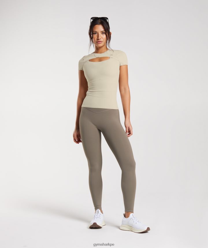 Gymsharkelevar la parte superior mujer marrón arena PFTJ2N440 ropa